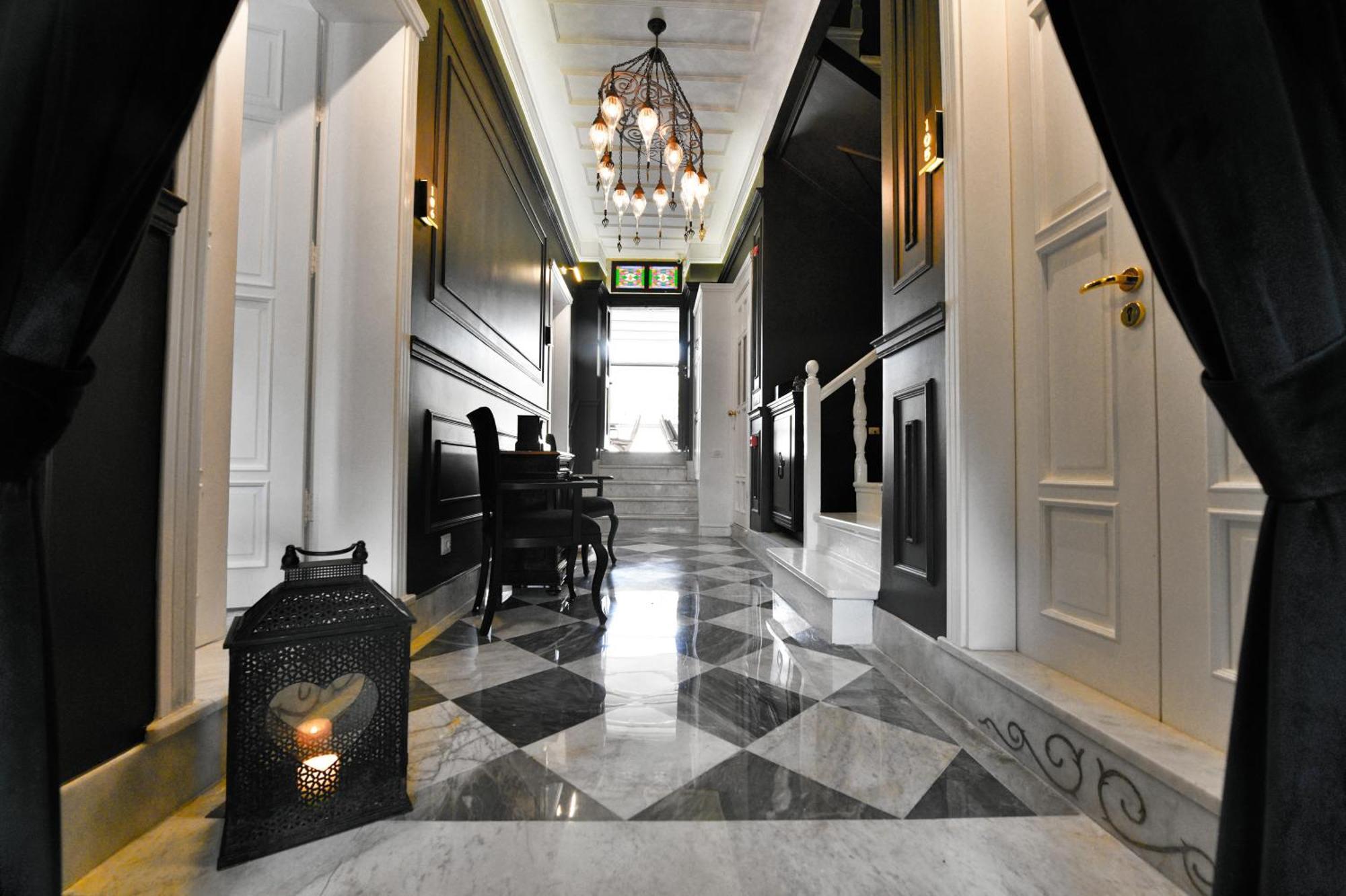 Siyah Lale Cunda 1841 (Adults Only) Ayvalik Exterior foto