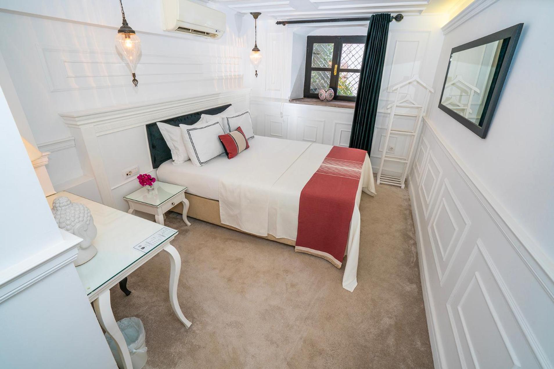 Siyah Lale Cunda 1841 (Adults Only) Ayvalik Exterior foto