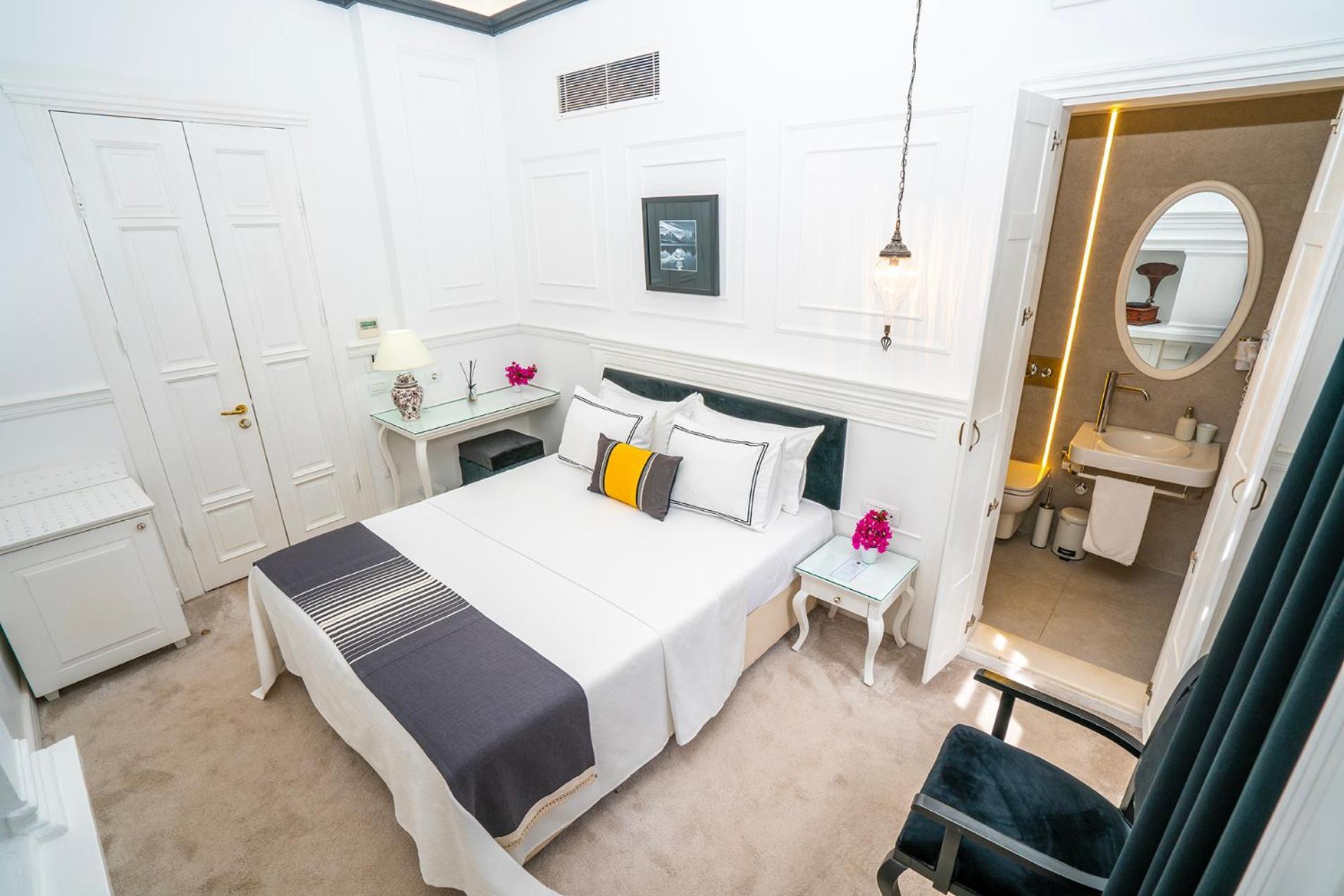 Siyah Lale Cunda 1841 (Adults Only) Ayvalik Exterior foto