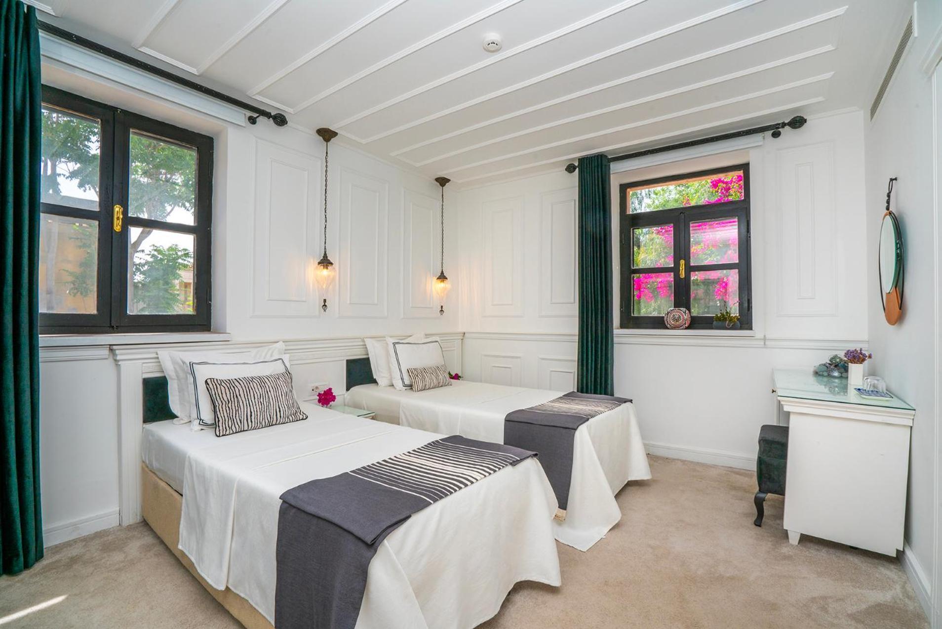 Siyah Lale Cunda 1841 (Adults Only) Ayvalik Exterior foto